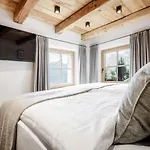 Leni Mountain Chalet *